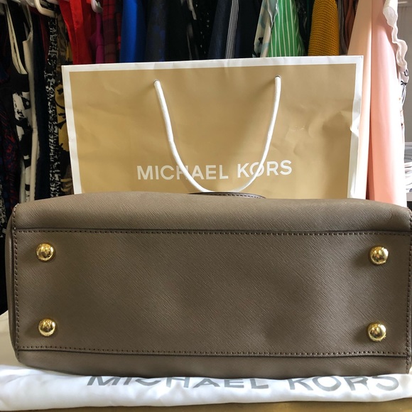 💥Last Chance!💥Michael Kors - Cynthia satchel - Picture 8 of 8